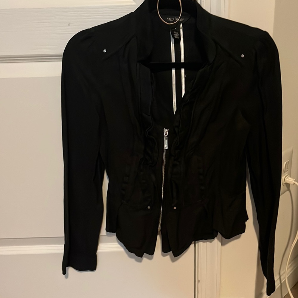 cropped black lightweight suit jacket or to wear casually